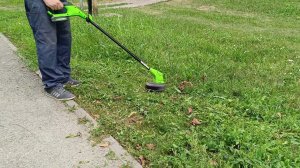 Обзор триммера Greenworks G24LT25K2 — лёгкий путь к ухоженному саду и палисаднику