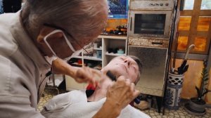 💈 Local Shave w/ Friendly Old School 82-Year-Old Okinawan Barber | Nago Japan