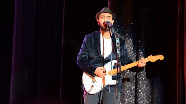 Yagiz Berk Bagci-16 tons (cover) смотреть онлайн