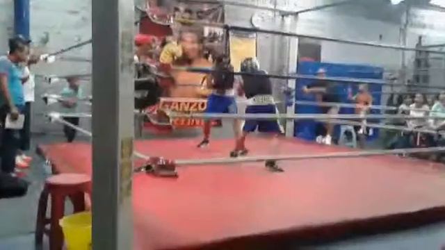 gym de boxeo spalding (((Daniel Diaz VS Moy corona )))MR.... смотреть онлайн