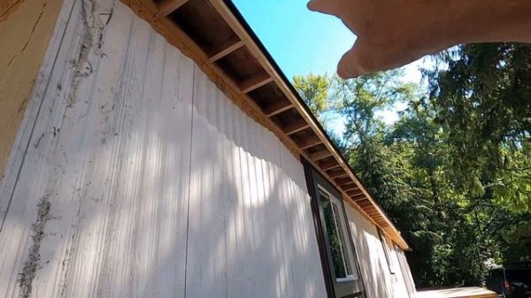 The Old Abandoned Mobile Home Gets A New Roof : E119 / BC Renovation Magazine