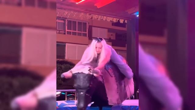 Bull 🐂 Riding Tonight | Benidorm Bull 🐂 | Mechanical Bull 🐂 Riding | Tonight People Enjoy 😉