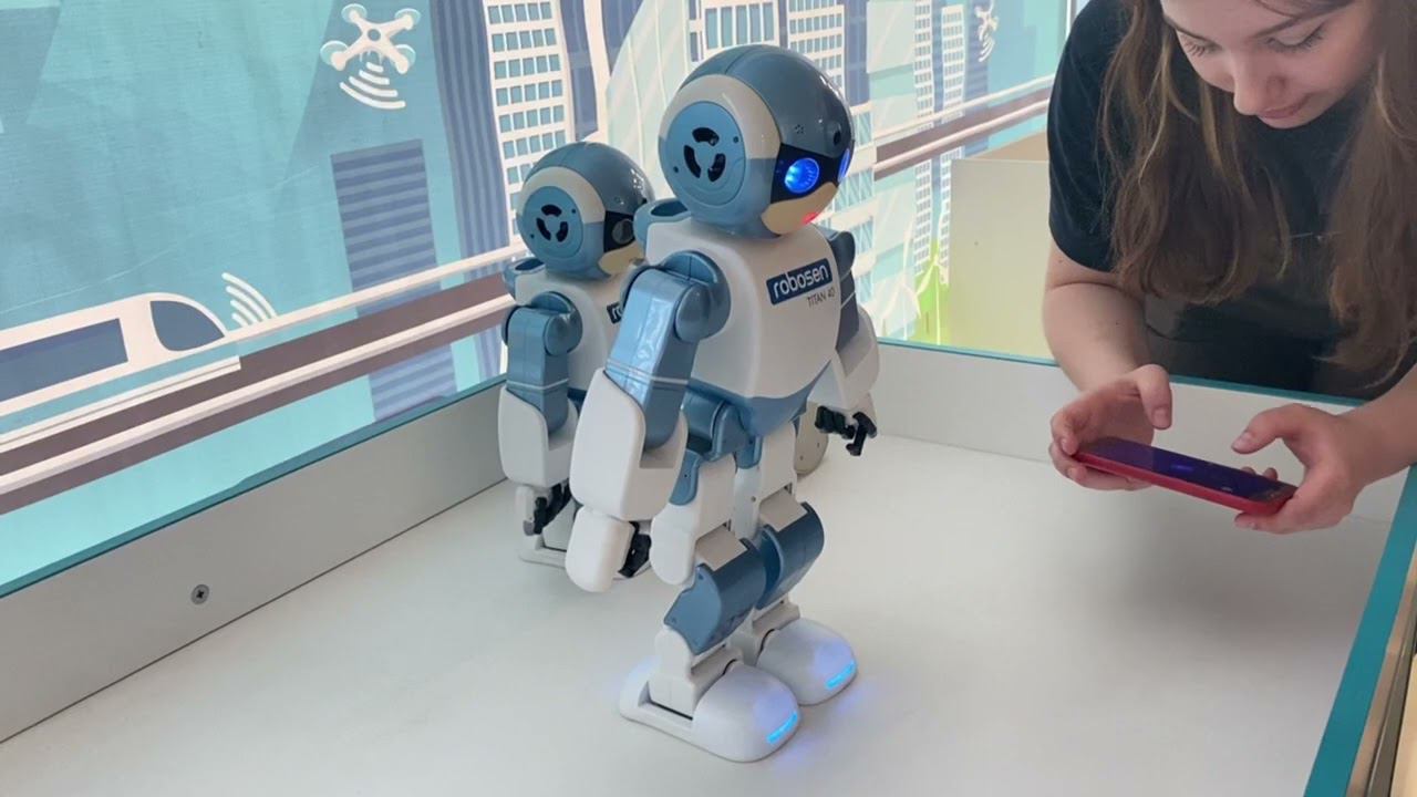 ВЫСТАВКА РОБОТОВ! смотреть онлайн