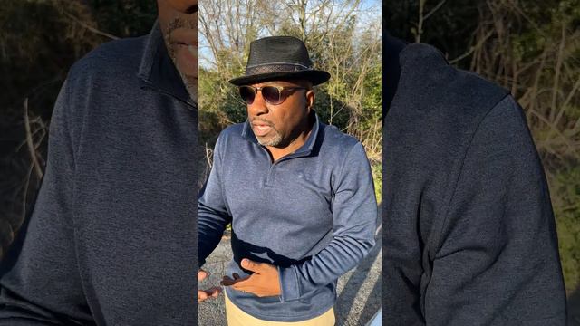 Sherman talks to the police and tries to describe the carjacker to him смотреть онлайн