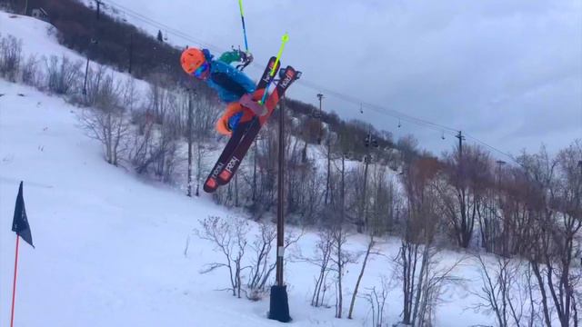 Watch an 11 Year Old Ski Like He is on Fire! | Jack Ro смотреть онлайн