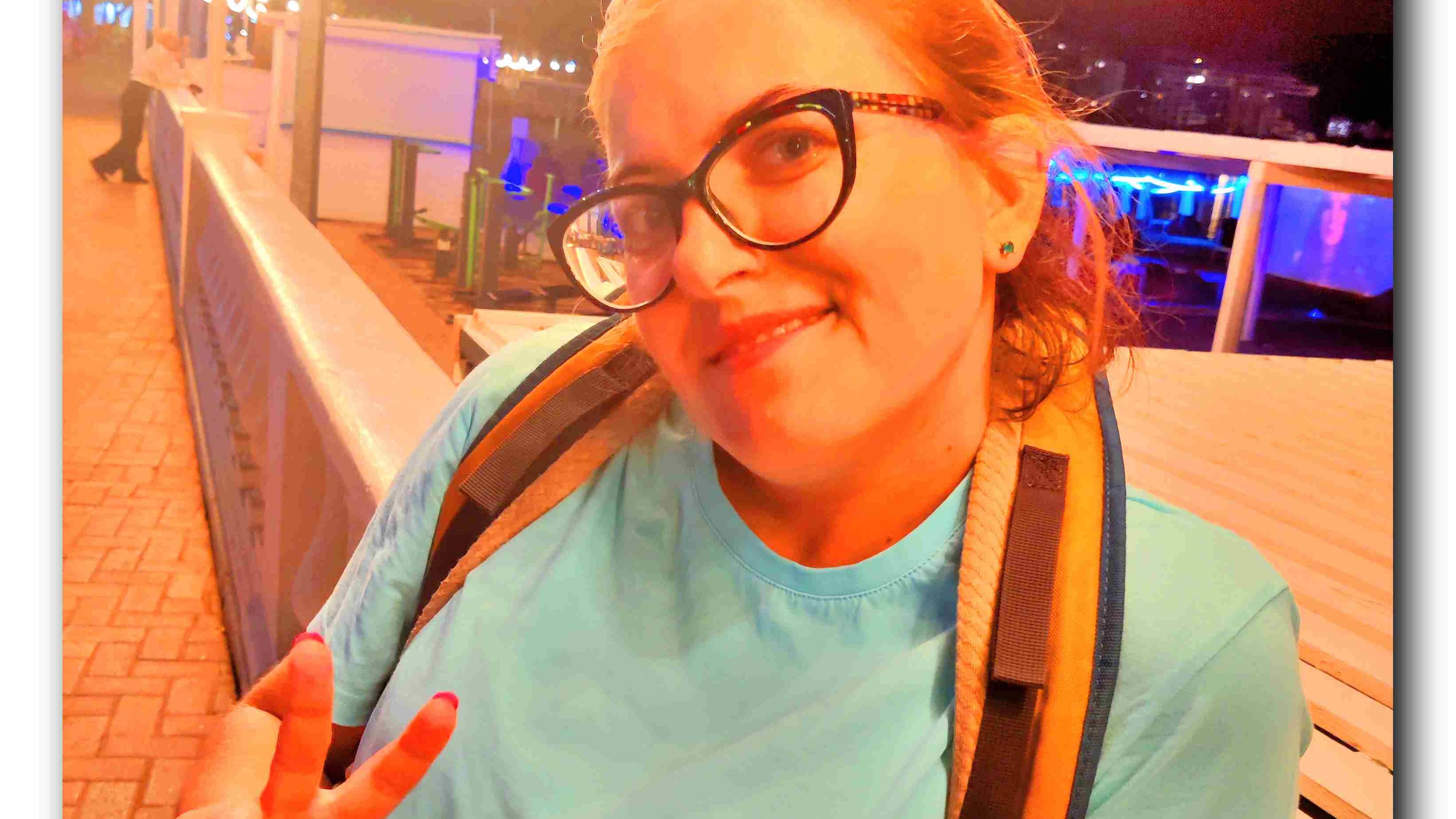 Вечерняя набережная Геленджика смотреть онлайн