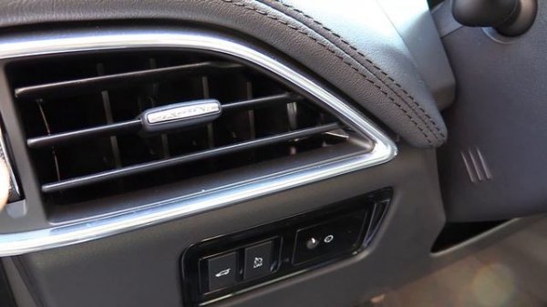 2020 JAGUAR F-PACE. Обзор (интерьер, экстерьер, двигатель).