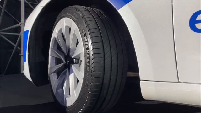 2022 Michelin新胎發表會 смотреть онлайн