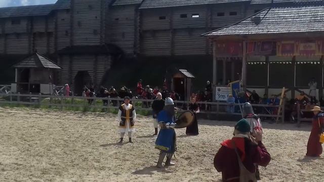 Геоня (Шарухань) vs Бинецкий (Айна Бера) смотреть онлайн