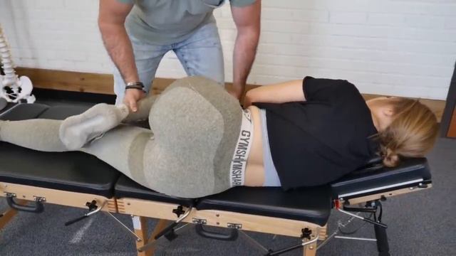 *FIRST TIME* Chiropractic CRACKING On Female Athlete
