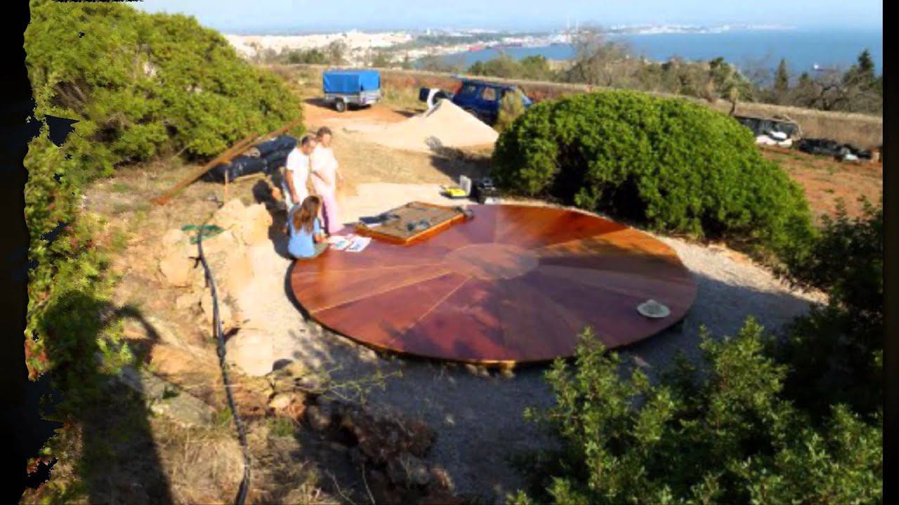 Палатка домик -- необычный тент для дачи