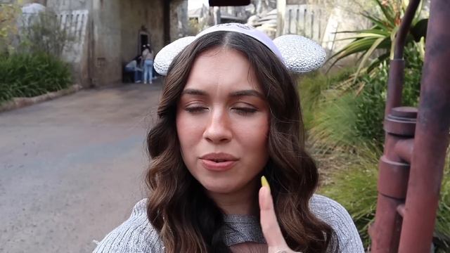 seeing Magic Happens for the FIRST TIME *i cried* | disneyland vlog! 💜 смотреть онлайн