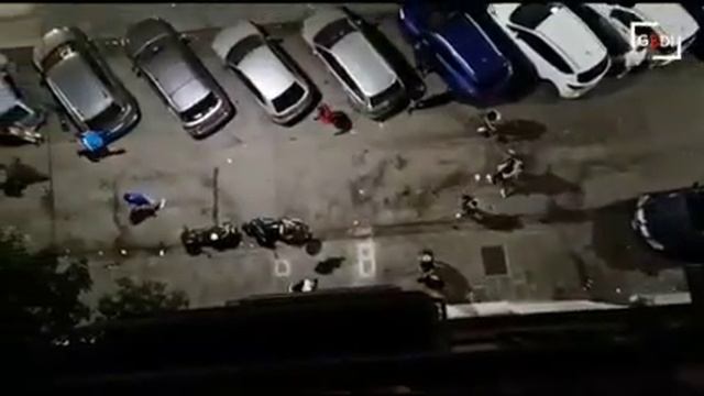LA SPEZIA: RISSA IN PIAZZA BRIN. 22 APRILE 2023. смотреть онлайн