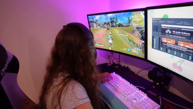 LAST To LEAVE The GAMING ROOM At NIGHT!! | JKREW смотреть онлайн