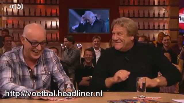 Rene van der Gijp krijgt klappen van Johan Boskamp: Inbrengen van 'Koeman'? смотреть онлайн