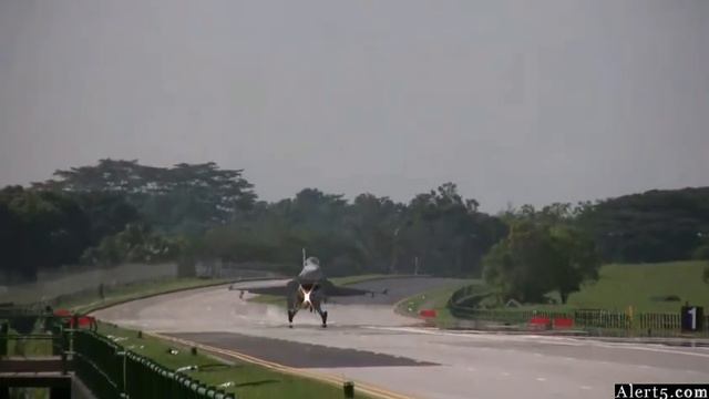 RSAF Exercise Torrent 2008 - F-16C смотреть онлайн