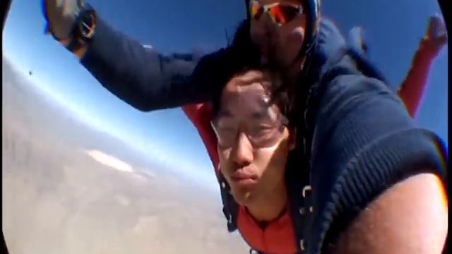 Skydive Vegas (Pussy Version: Tandem) смотреть онлайн