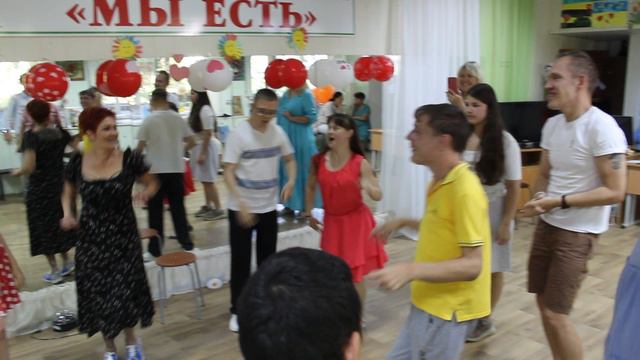 Добрый день рождения Влада .Проект "Такие,как все!".Игра . смотреть онлайн
