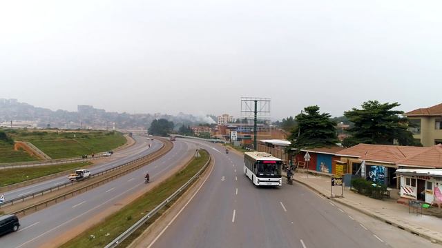 The Kayoola EVS is moving Africa to her destiny. смотреть онлайн