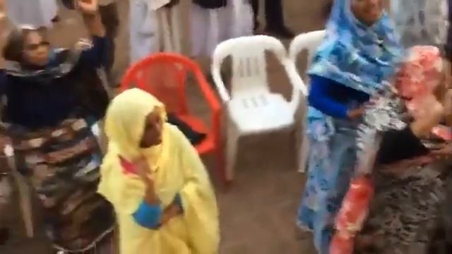 استقبال الصادق المهدي смотреть онлайн