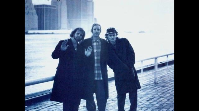 Medeski Martin and Wood - Beeah смотреть онлайн