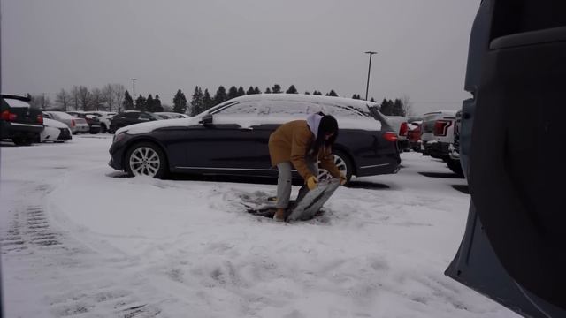 Commercial Troubleshooting - Live Manhole & Blown up Breaker смотреть онлайн