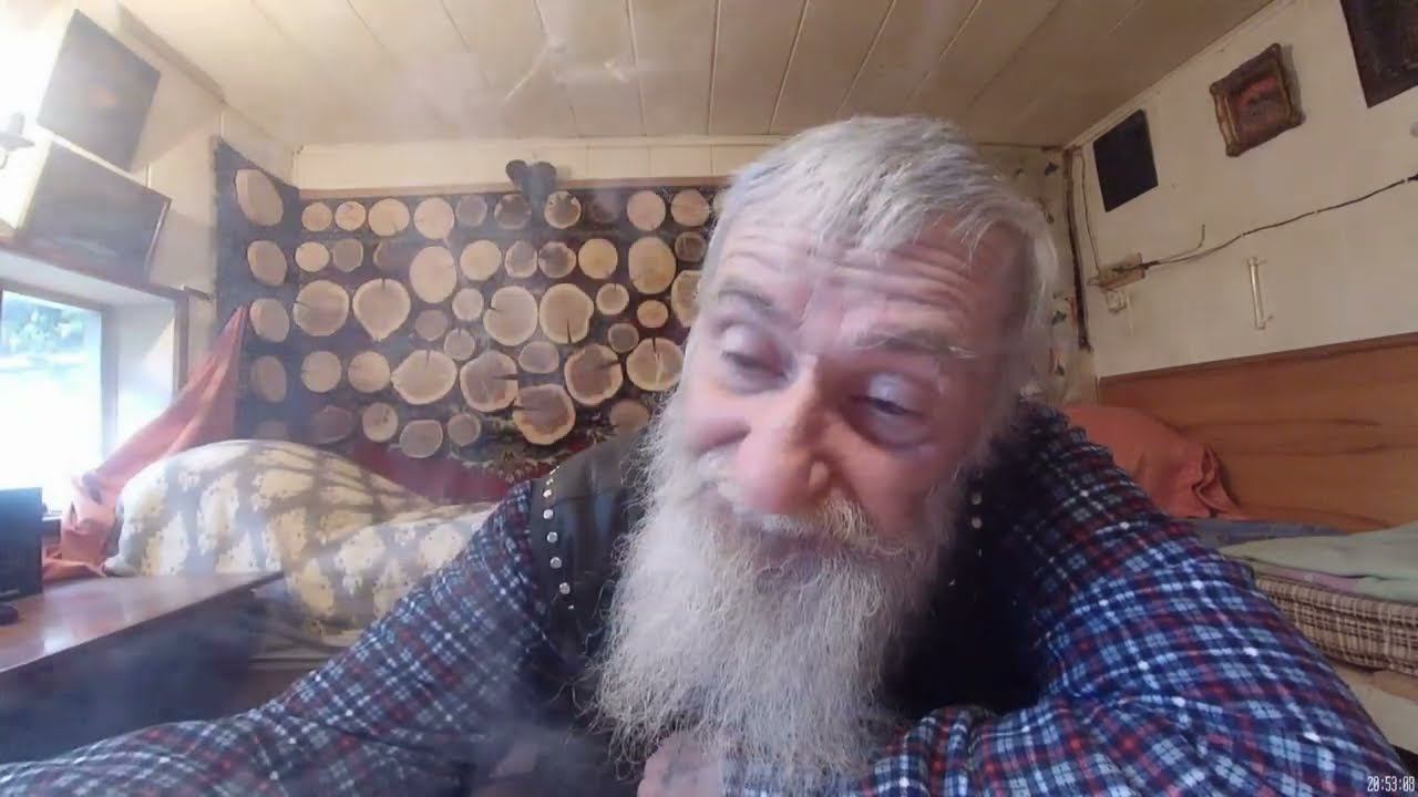 Товарищи Земляне смотреть онлайн