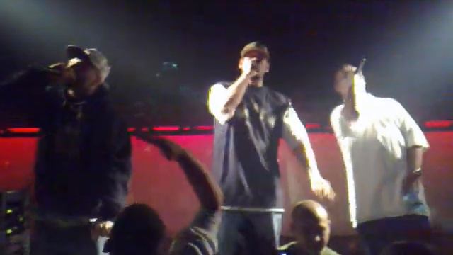 B.U.G. Mafia concert in Blugin club Baia Mare смотреть онлайн