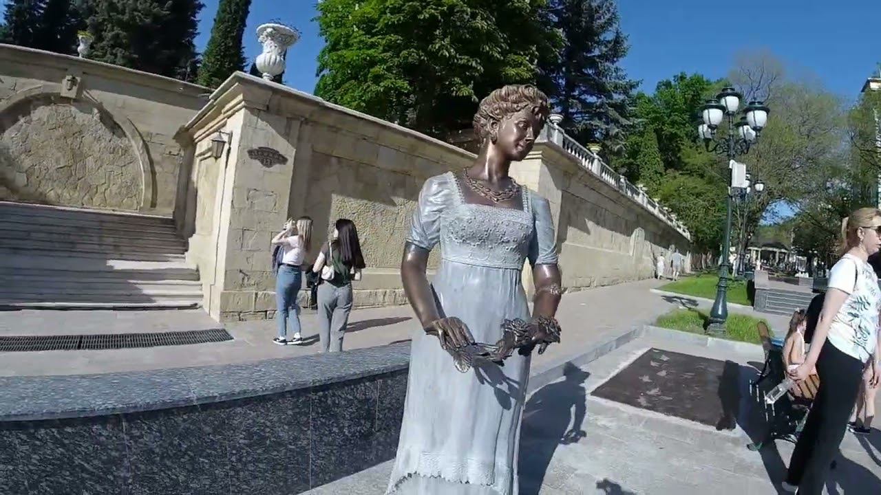 Возвращение из дебрюков через город смотреть онлайн