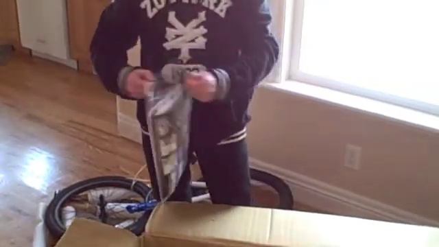 Cult CC-OO bike unboxing смотреть онлайн
