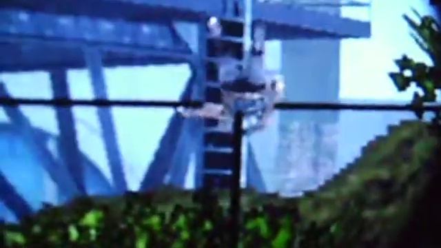 Medal of Honor Frontline PS2 Undead German hangs with the head on a ladder смотреть онлайн