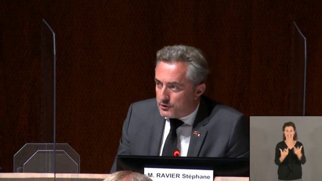 Stéphane Ravier dénonce la mafia nigériane, Benoît Payan lui coupe le micro ! смотреть онлайн