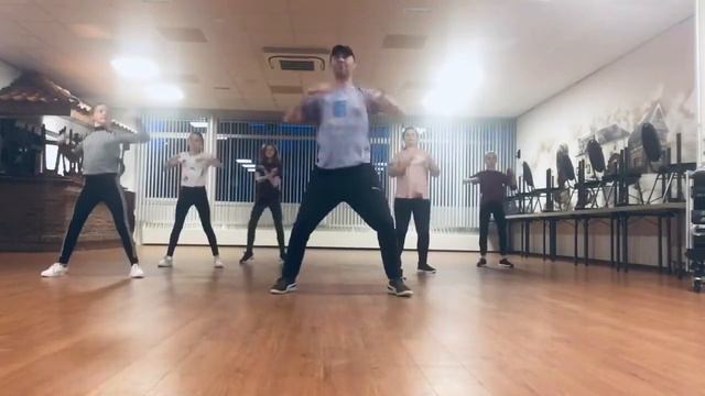 Choreo: Megan Thee Stallion, Maluma & Rock Mafia - Crazy Family смотреть онлайн