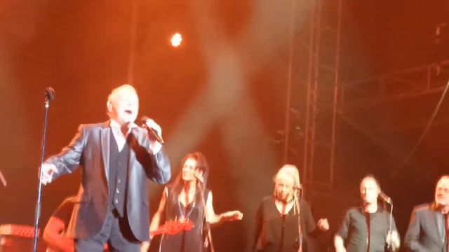 John Farnham - Love To Shine - Live смотреть онлайн