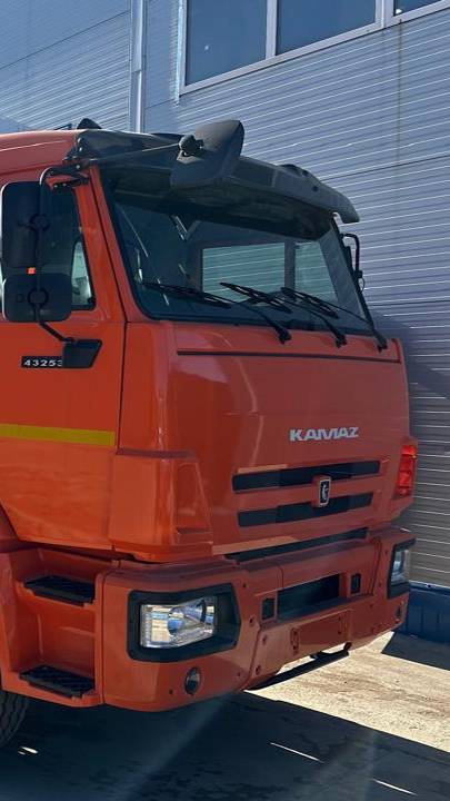Новый Камаз-43253, монтажная длина рамы 7 350 мм. смотреть онлайн
