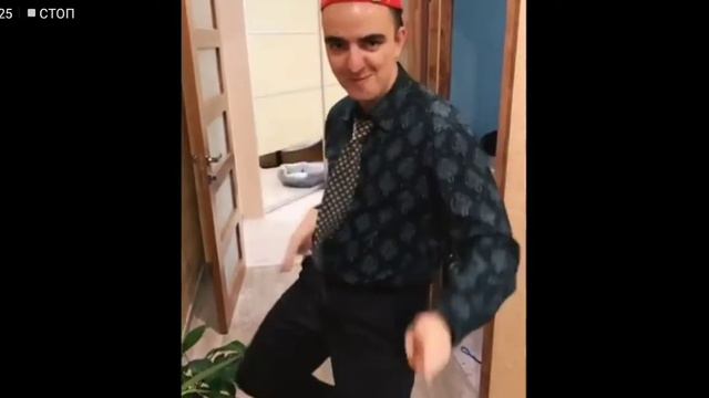 Как Sam Mason танцует на новый год смотреть онлайн