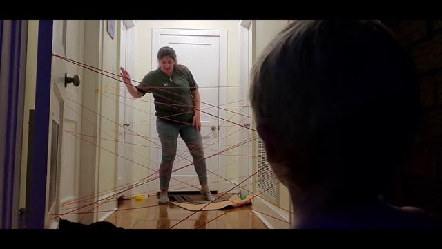 Yarn Maze Hall Challenge with Spiderman Seb & Jess смотреть онлайн