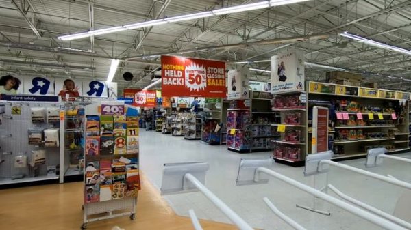 The End of Toys R Us: All US and UK Stores Are Closing! | Retail Archaeology