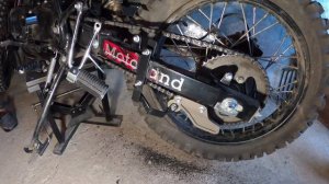 Motoland 250 Enduro. Натяжитель цепи.