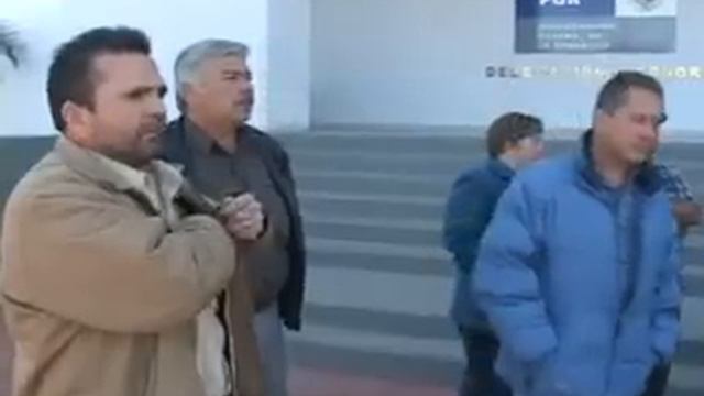 NOTICIAS SONORA, CIUDADANOS DE BENJAMIN HILL SE MANIFIESTAN EN LAS OFICINAS DE PGR HERMOSILLO смотреть онлайн