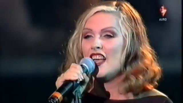 Blondie - The Tide Is High (live) смотреть онлайн