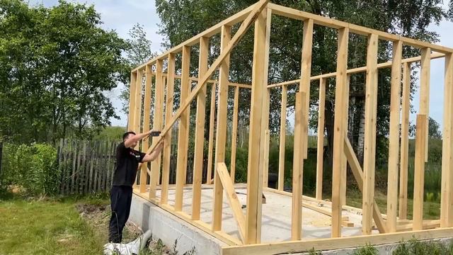 КАК СУПЕР БЫСТРО ПОСТРОИТЬ БАНЮ СВОИМИ РУКАМИ смотреть онлайн