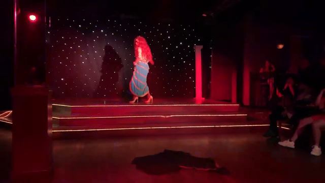 Naughty girl (Beyonce) - Miss LaBella Mafia at Zigfield's secret смотреть онлайн
