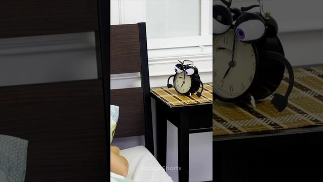 ALARM-CLOCK-TRIES-TO-WAKE-ME-UP-shorts-doods смотреть онлайн