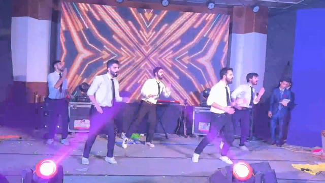 Final Year MBBS Boys Group Dance 4K | Medical College | Backbencher aka Lazy Dance | Lets Dance 🕺🎉 смотреть онлайн