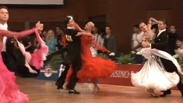 Burchuladze Victor, Agikian Valeria - GOC Youth 2010 - Quickstep смотреть онлайн