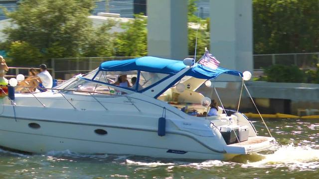 KID IN DANGER! | HAULOVER INLET | HAULOVER BOATS | MIAMI RIVER смотреть онлайн