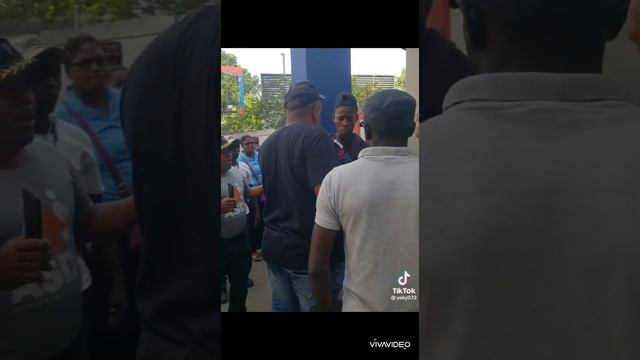 NOU NAN KI ETA IMIGRASYON RIVE NAN CIUDAD JUAN BOSH смотреть онлайн