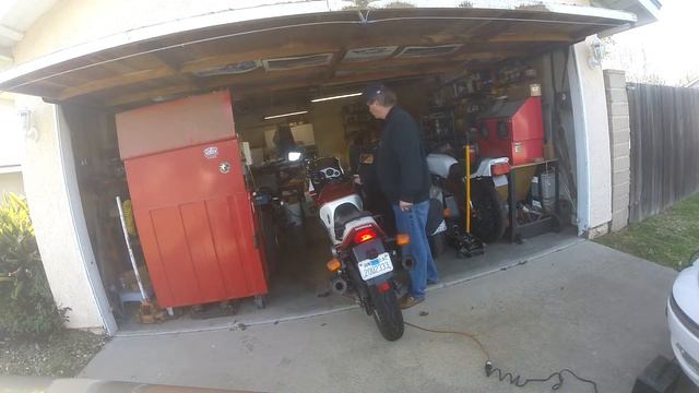 That V4 Sound - 83 VF750F Interceptor with Mike Velasco Exhaust смотреть онлайн