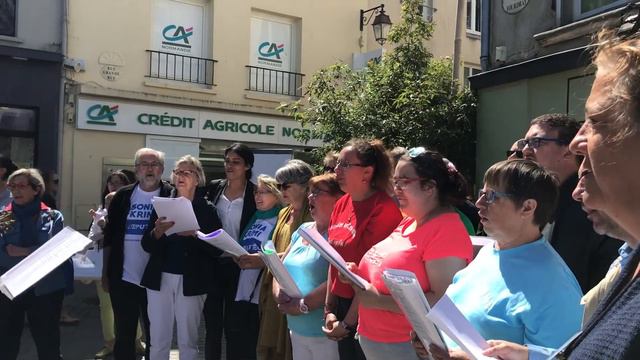 Moment de détente au Marché de Cherbourg смотреть онлайн